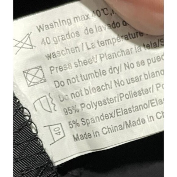 In’Voland Women’s Windbreaker Jacket Size 20W Black Hooded Lightweight - Picture 6 of 9